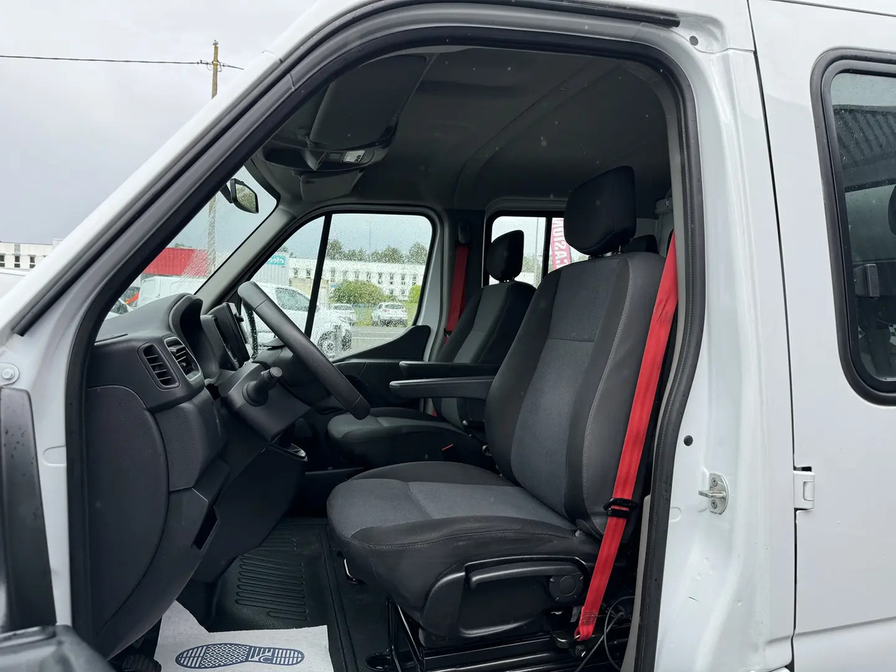 Renault Master RJ3500 L4 2.3 BLUE DCI 130CH DOUBLE CABINE CONFORT EUROVI - Véhicule utilitaire benne, Utilitaire double cabine: photos 5 Renault Master RJ3500 L4 2.3 BLUE DCI 130CH DOUBLE CABINE CONFORT EUROVI - Véhicule utilitaire benne, Utilitaire double cabine: photos 5