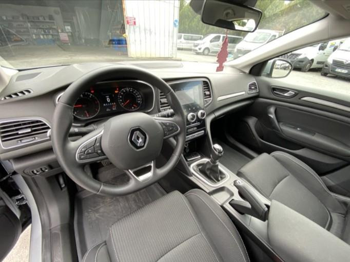 RENAULT MEGANE - Voiture: photos 3 RENAULT MEGANE - Voiture: photos 3