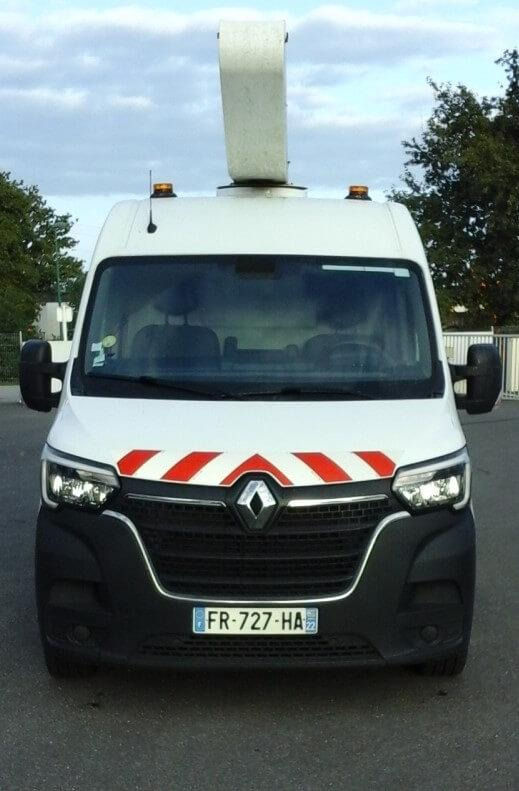 Renault Master 145.35 FG Tronqué L2H2 Nacelle Pack éco - Camion avec nacelle: photos 1 Renault Master 145.35 FG Tronqué L2H2 Nacelle Pack éco - Camion avec nacelle: photos 1