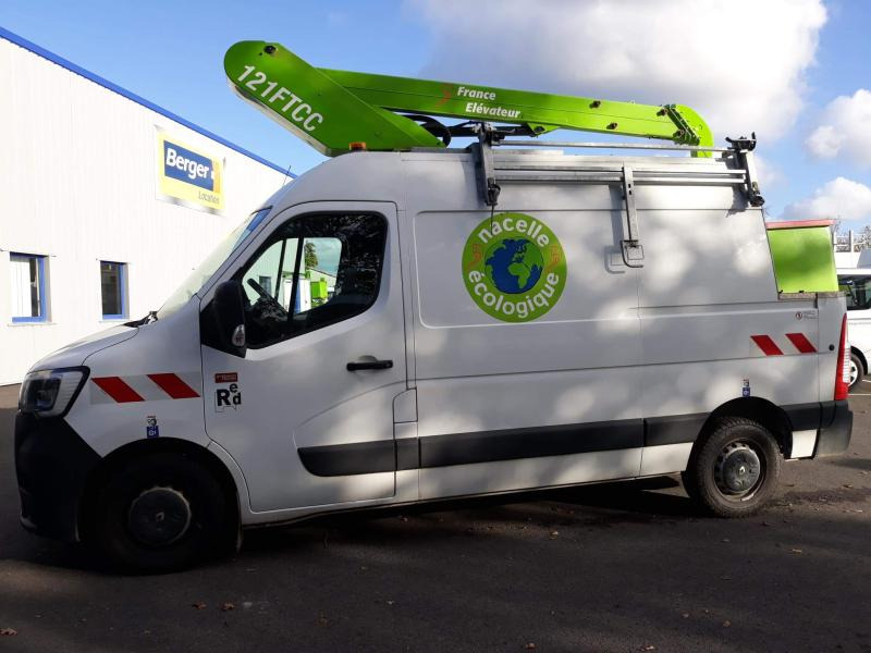 Renault Master 145.35 FG Tronqué L2H2 Nacelle Pack éco - Camion avec nacelle: photos 3 Renault Master 145.35 FG Tronqué L2H2 Nacelle Pack éco - Camion avec nacelle: photos 3
