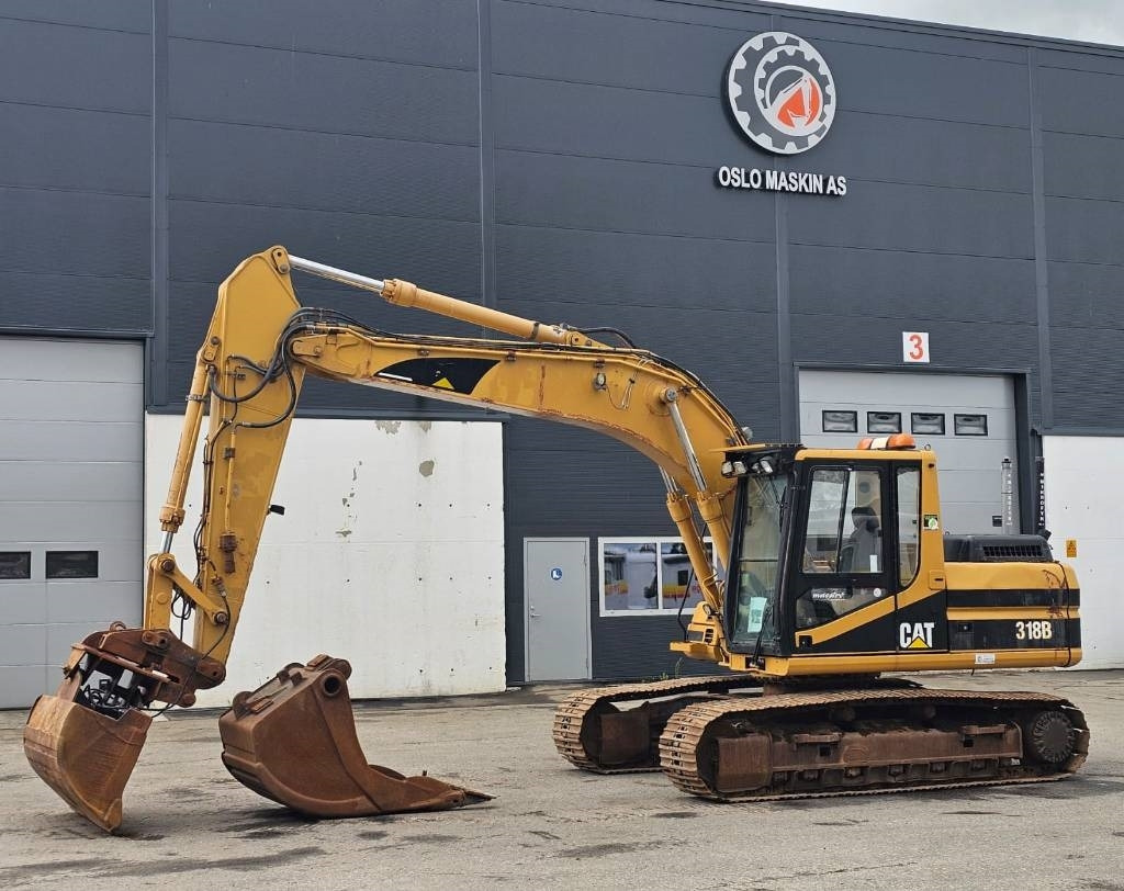 CAT 318 B L - Pelle sur chenille: photos 2 CAT 318 B L - Pelle sur chenille: photos 2