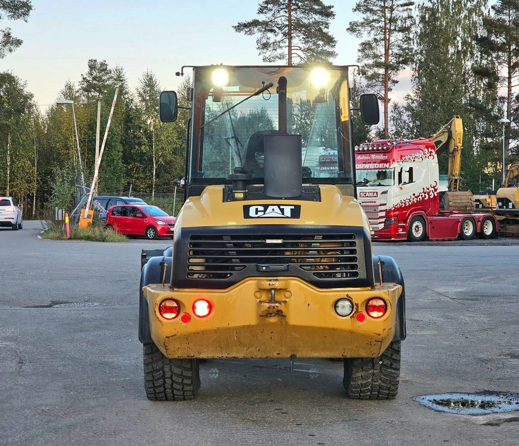 CAT 908 H 2 - Chargeuse sur pneus: photos 4 CAT 908 H 2 - Chargeuse sur pneus: photos 4