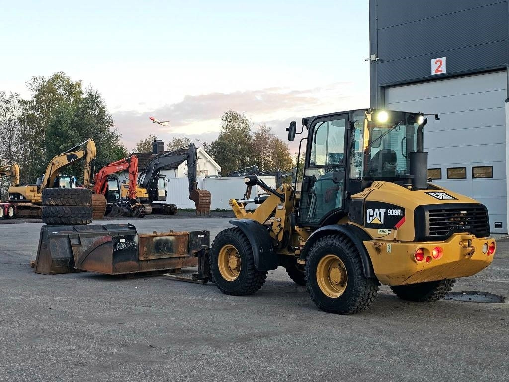 CAT 908 H 2 - Chargeuse sur pneus: photos 3 CAT 908 H 2 - Chargeuse sur pneus: photos 3