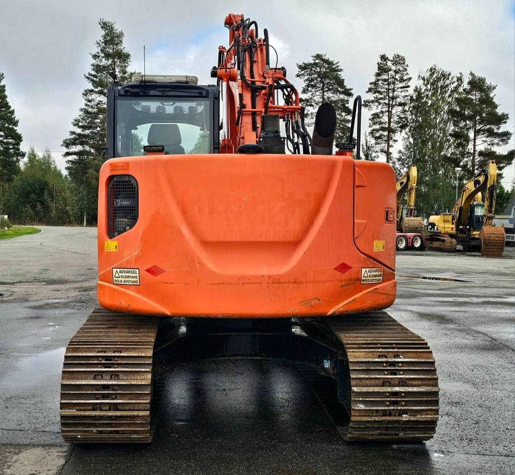 Hitachi ZX 135 US-5 - Pelle sur chenille: photos 4 Hitachi ZX 135 US-5 - Pelle sur chenille: photos 4
