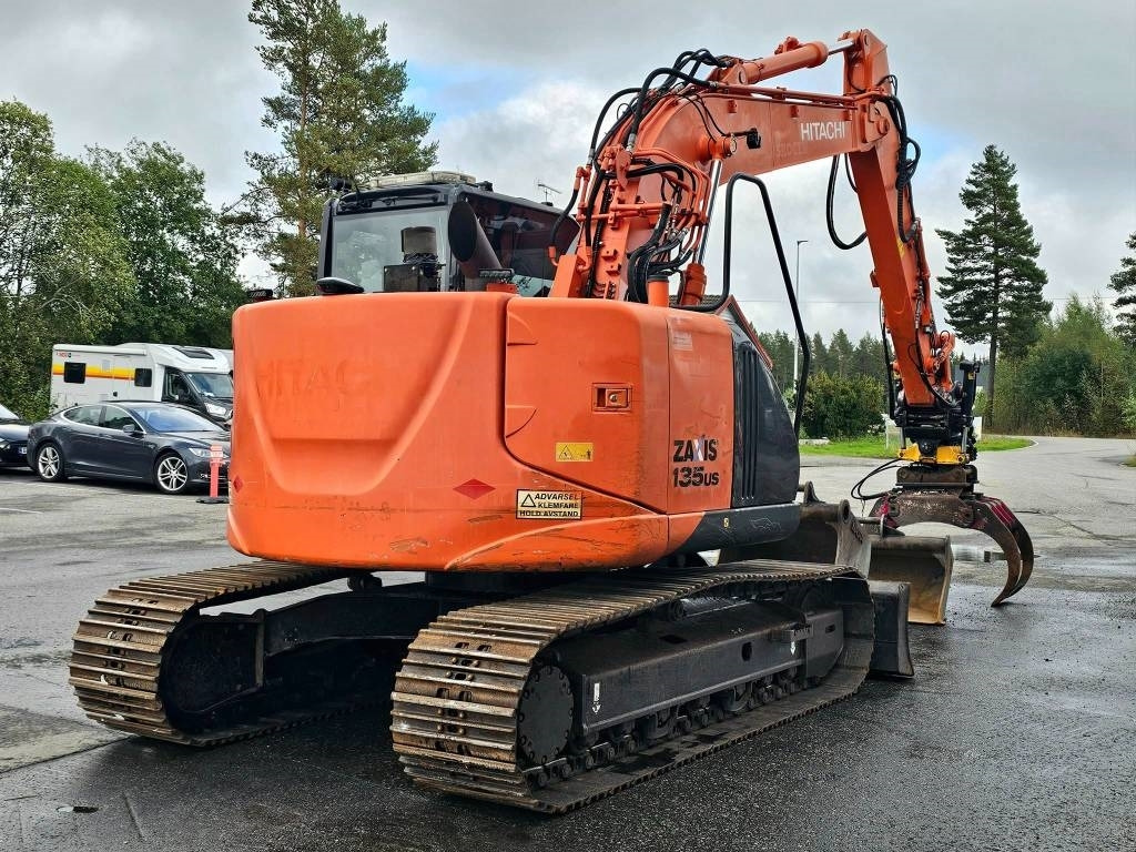 Hitachi ZX 135 US-5 - Pelle sur chenille: photos 5 Hitachi ZX 135 US-5 - Pelle sur chenille: photos 5