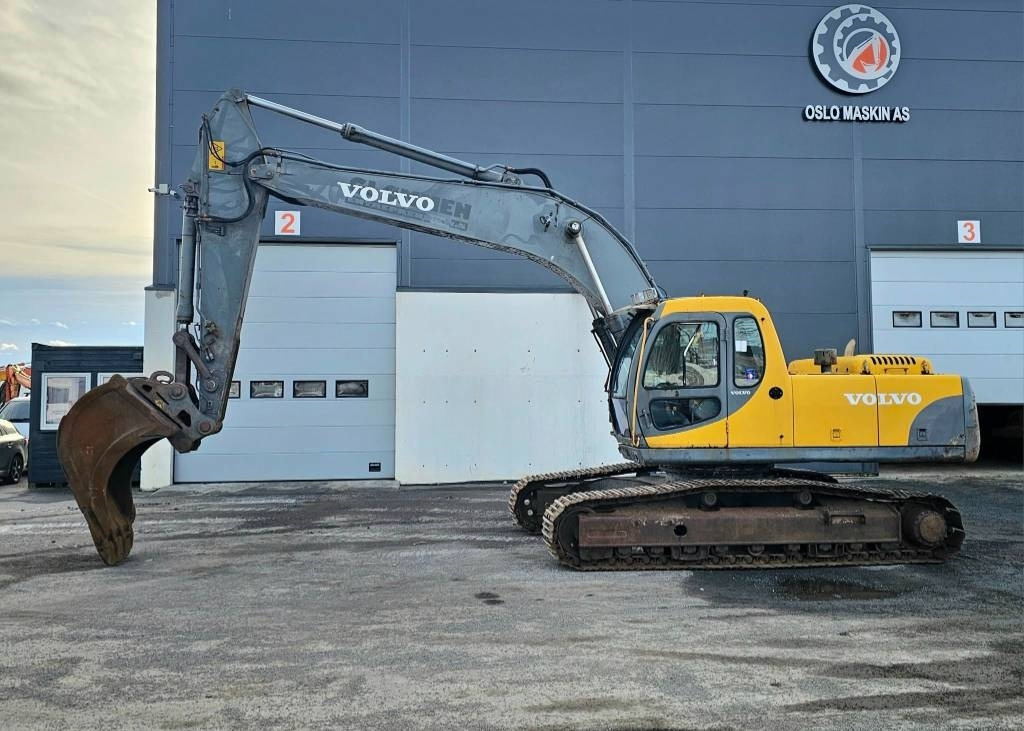 Volvo EC 240 LC - Pelle sur chenille: photos 2 Volvo EC 240 LC - Pelle sur chenille: photos 2