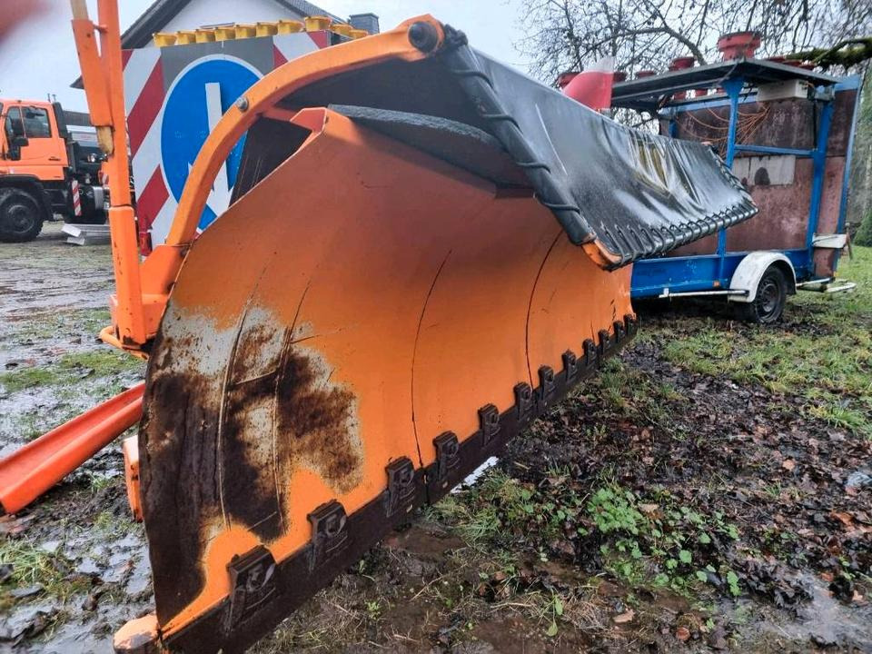 Beilhack PV 34-4 Schneepflug Schneeschild Scheeschieber Winterdienst Unimog U400 300 290 500 427 530 423 318 323 LKW Fendt - Lame à neige: photos 2 Beilhack PV 34-4 Schneepflug Schneeschild Scheeschieber Winterdienst Unimog U400 300 290 500 427 530 423 318 323 LKW Fendt - Lame à neige: photos 2