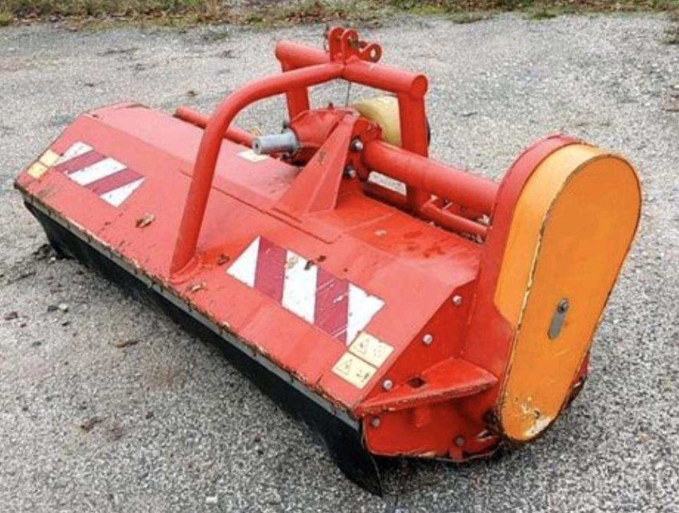 Dücker PMK21 2017 Frontmulchgerät Mulcher Mulchgerät Traktor - Broyeur à axe horizontal: photos 2 Dücker PMK21 2017 Frontmulchgerät Mulcher Mulchgerät Traktor - Broyeur à axe horizontal: photos 2