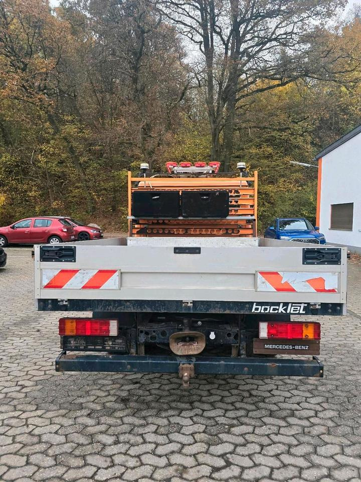 Mercedes-Benz Vario 613D Bluetec 5 Pritsche Doka LKW - Fourgon plateau, Utilitaire double cabine: photos 3 Mercedes-Benz Vario 613D Bluetec 5 Pritsche Doka LKW - Fourgon plateau, Utilitaire double cabine: photos 3