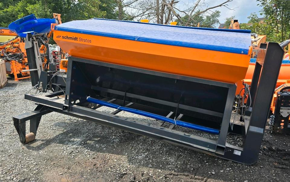 Neuwertiger Schmidt Stratos S30-27 VEP-490 Salzstreuer für Hakenlift Abrollcontainer Streuautomat Winterdienst Streusilo für LKW - Epandeur de sable: photos 4 Neuwertiger Schmidt Stratos S30-27 VEP-490 Salzstreuer für Hakenlift Abrollcontainer Streuautomat Winterdienst Streusilo für LKW - Epandeur de sable: photos 4