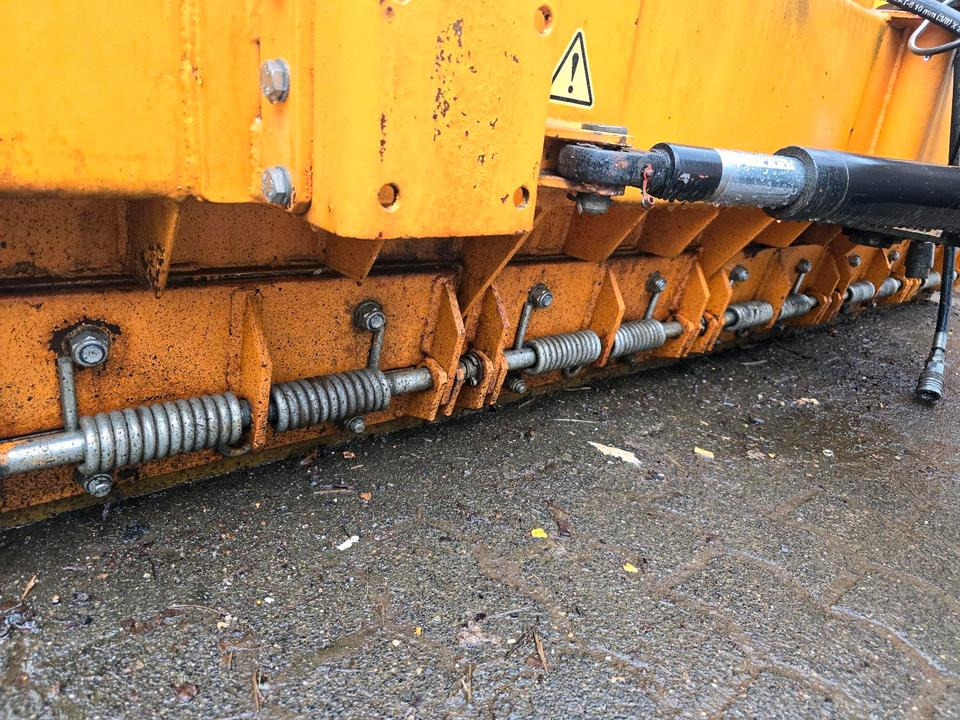 Lame à neige Schneepflug für Schaeff U. Yanmar Radlader Schneeschild Schneeschieber Schmidt Winterdienst: photos 6 Lame à neige Schneepflug für Schaeff U. Yanmar Radlader Schneeschild Schneeschieber Schmidt Winterdienst: photos 6