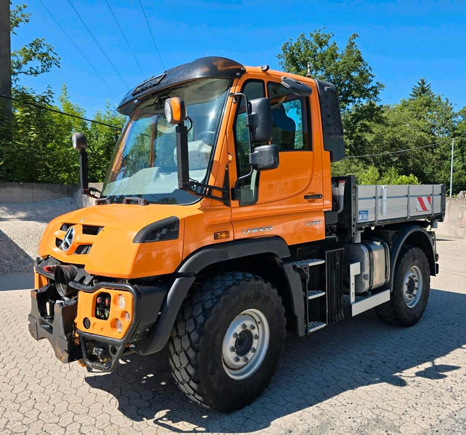 Unimog U318 NKS-F-UGE-42 Mercedes-Benz 405/10 405/12 UGE Mercedes-Benz U 318 323 327 423 427 429 430 EasyDrive Variopilot - Engin de déneigement: photos 1 Unimog U318 NKS-F-UGE-42 Mercedes-Benz 405/10 405/12 UGE Mercedes-Benz U 318 323 327 423 427 429 430 EasyDrive Variopilot - Engin de déneigement: photos 1