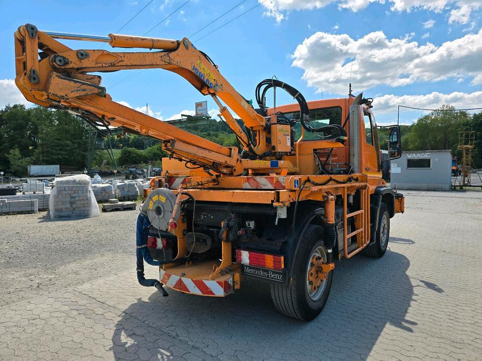 Unimog U400 405/12 6-Zylinder mit Mulag Böschungsmäher Böschungsmulcher Frontmäher Randstreifenmäher Mercedes-Benz U 400 300 500 - Engin de déneigement: photos 4 Unimog U400 405/12 6-Zylinder mit Mulag Böschungsmäher Böschungsmulcher Frontmäher Randstreifenmäher Mercedes-Benz U 400 300 500 - Engin de déneigement: photos 4
