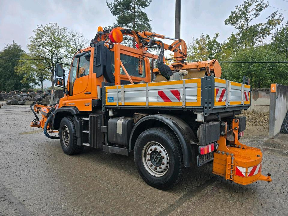 Unimog U423 NKS-Z-UGE-43 Mercedes-Benz 405/10 405/12 UGE Mercedes-Benz U 318 323 327 423 427 429 430 EasyDrive Variopilot - Véhicule de voirie/ Spécial: photos 3 Unimog U423 NKS-Z-UGE-43 Mercedes-Benz 405/10 405/12 UGE Mercedes-Benz U 318 323 327 423 427 429 430 EasyDrive Variopilot - Véhicule de voirie/ Spécial: photos 3