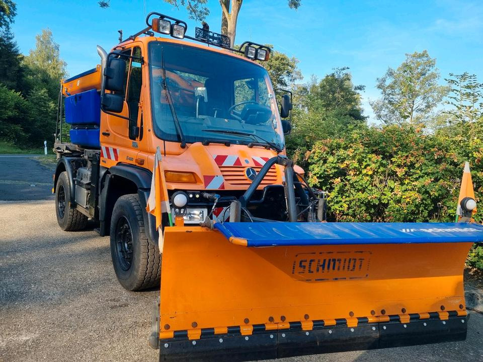 Zu Vermieten! Unimog 405 U400 Winterdienst Schmidt Schneepflug Schneeschild Salzstreuer Leasing Miete - Engin de déneigement: photos 1 Zu Vermieten! Unimog 405 U400 Winterdienst Schmidt Schneepflug Schneeschild Salzstreuer Leasing Miete - Engin de déneigement: photos 1