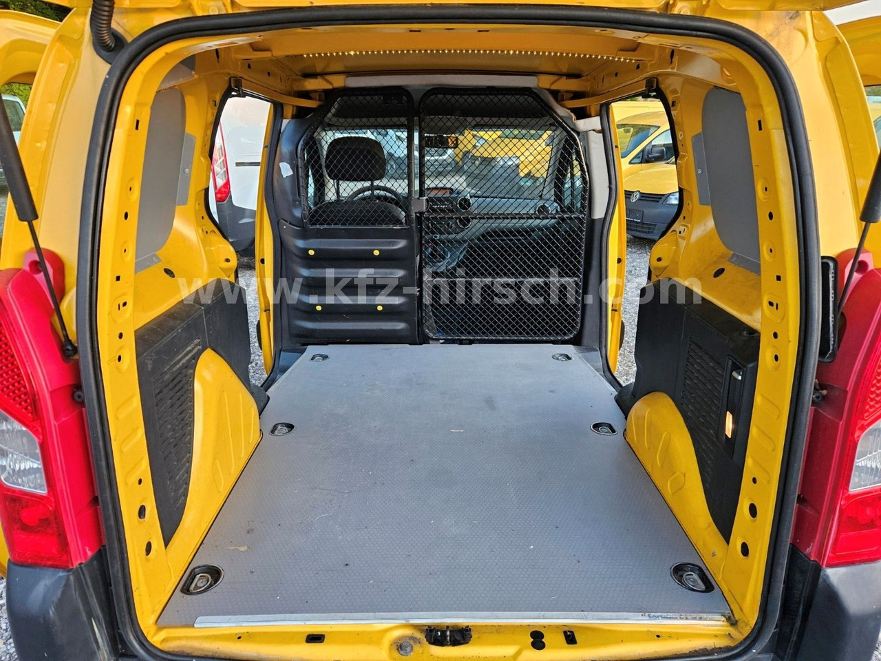 Citroën Berlingo 75 Hdi EURO5 , 2xSchiebetüre, 1.Hand, - Transport de personnes: photos 5 Citroën Berlingo 75 Hdi EURO5 , 2xSchiebetüre, 1.Hand, - Transport de personnes: photos 5