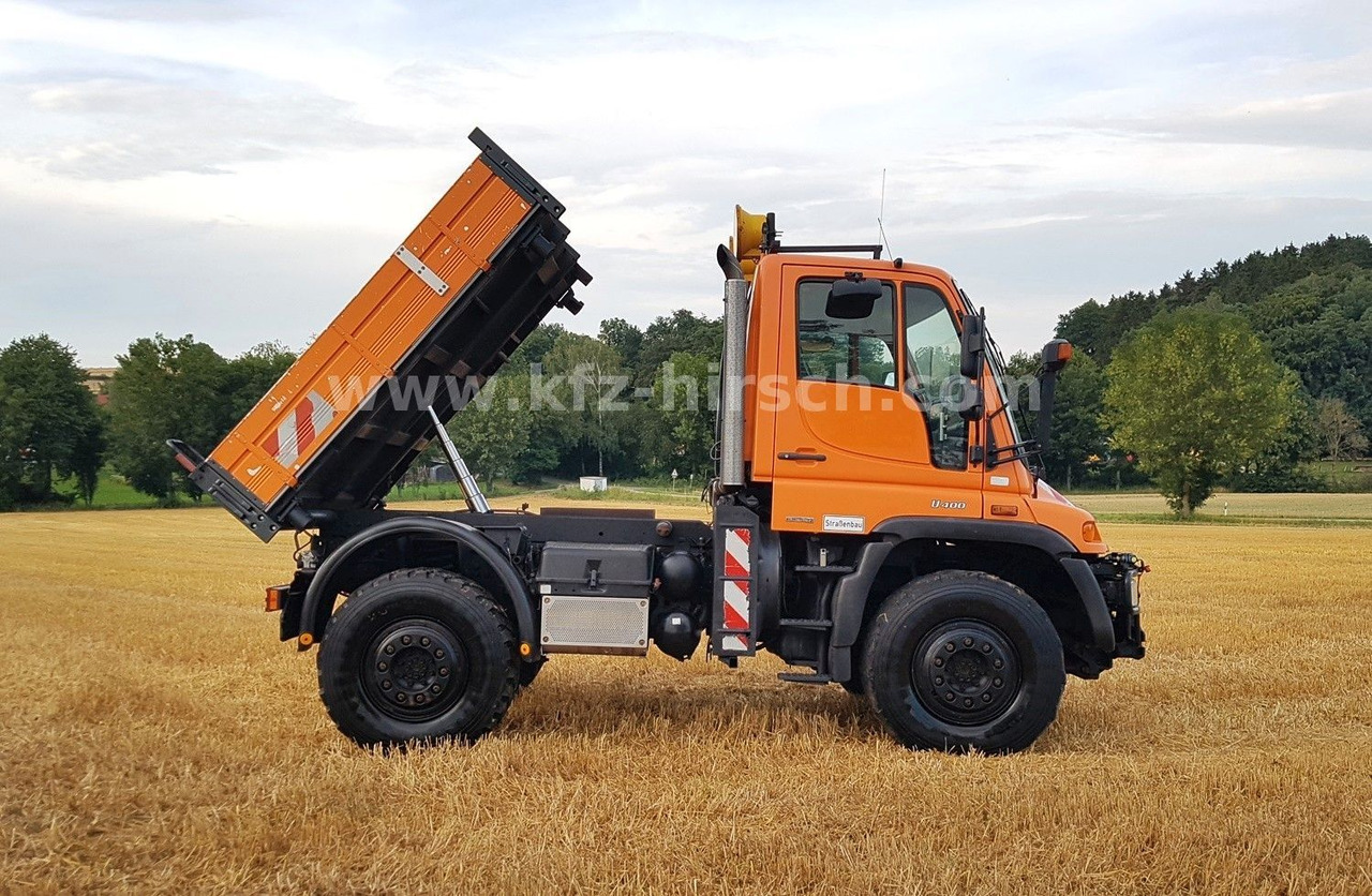 Unimog U400 405/12*HYDROSTAT*VARIOPILOT*Euro4*Kipper - Camion benne: photos 2 Unimog U400 405/12*HYDROSTAT*VARIOPILOT*Euro4*Kipper - Camion benne: photos 2