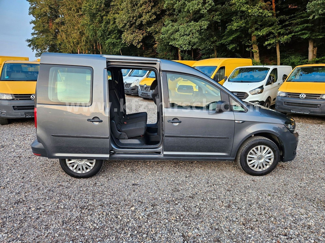 Volkswagen Caddy Temp*Sitzhzg*Navi*Blueth*2xSchiebetüre*1Hd - Transport de personnes: photos 3 Volkswagen Caddy Temp*Sitzhzg*Navi*Blueth*2xSchiebetüre*1Hd - Transport de personnes: photos 3