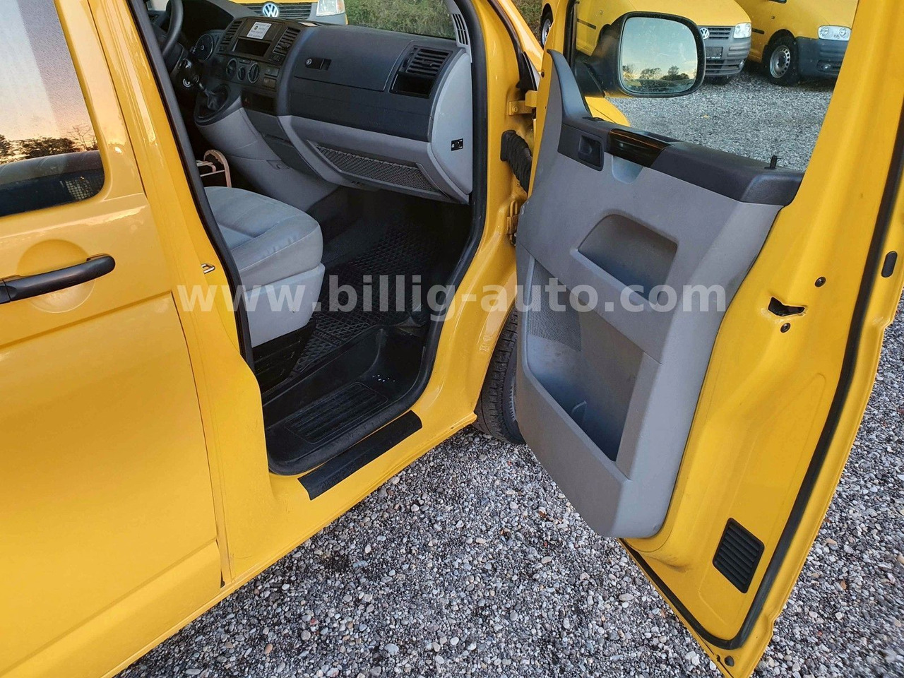Crédit-bail  Volkswagen T5 Transporter 2.0TDI 2xSchiebetüre Bulli T5 Volkswagen T5 Transporter 2.0TDI 2xSchiebetüre Bulli T5: photos 13