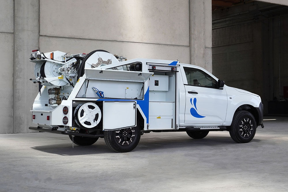 EFEMMAK Xs-Combi Combined Sewer Jetting And Vacuum Vehicle - Camion hydrocureur: photos 3 EFEMMAK Xs-Combi Combined Sewer Jetting And Vacuum Vehicle - Camion hydrocureur: photos 3