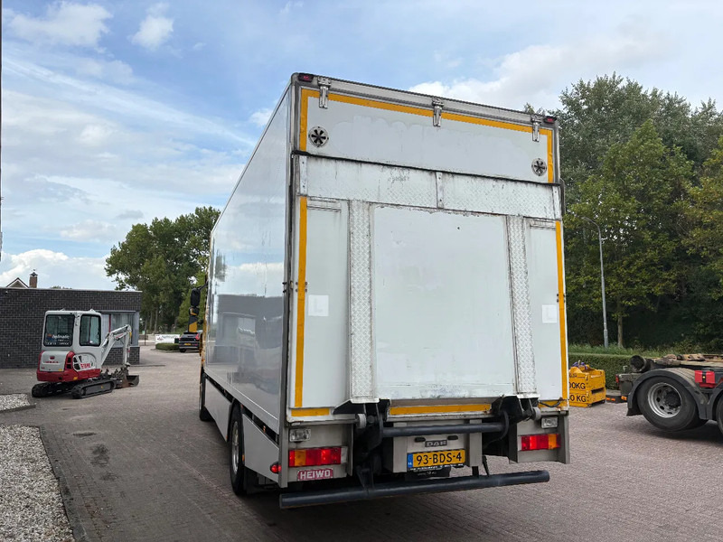 DAF XF 105.460 SUPER SPACE CAB / GEISOLEERDE OPBOUW / DHOLLANDIA 2500 kg / LOW KM - Camion fourgon: photos 3 DAF XF 105.460 SUPER SPACE CAB / GEISOLEERDE OPBOUW / DHOLLANDIA 2500 kg / LOW KM - Camion fourgon: photos 3