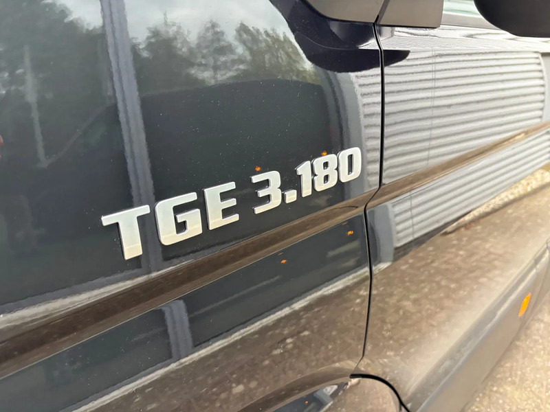 MAN TGE 3.180 / AUTOMAAT / BPM VRIJ / LAGE KM 28.000 / - Fourgon utilitaire: photos 3 MAN TGE 3.180 / AUTOMAAT / BPM VRIJ / LAGE KM 28.000 / - Fourgon utilitaire: photos 3