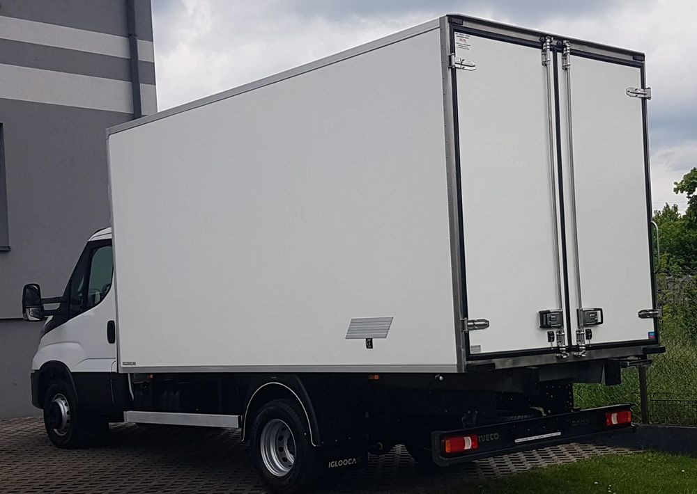 Iveco 72-180 DAILY 8EP KONTENER IZOTERMA 4,16x2,10x2,09 DMC 7200 KG KLIMATRONIK TEMPOMAT KRAJOWY - Camion fourgon: photos 3 Iveco 72-180 DAILY 8EP KONTENER IZOTERMA 4,16x2,10x2,09 DMC 7200 KG KLIMATRONIK TEMPOMAT KRAJOWY - Camion fourgon: photos 3