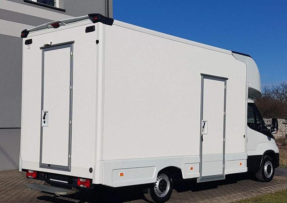 Iveco DAILY KONTENER NISKOPODŁOGOWY 4,43x2,23x2,42 SKLEP FOODTRUCK BAR KLIMA KONIOWÓZ KAMPER - Camion magasin: photos 4 Iveco DAILY KONTENER NISKOPODŁOGOWY 4,43x2,23x2,42 SKLEP FOODTRUCK BAR KLIMA KONIOWÓZ KAMPER - Camion magasin: photos 4