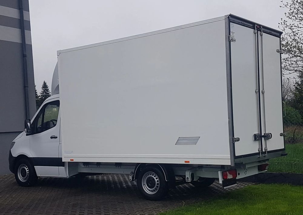 Mercedes-Benz Sprinter KONTENER 8EP 4,11x2,15x2,30 KLIMA 314 CDI MANUAL KRAJOWY AC - Fourgon: photos 3 Mercedes-Benz Sprinter KONTENER 8EP 4,11x2,15x2,30 KLIMA 314 CDI MANUAL KRAJOWY AC - Fourgon: photos 3