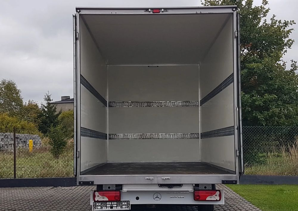Mercedes-Benz Sprinter KONTENER 8EP 4,13x2,17x2,30 KLIMA 314 CDI MANUAL KRAJOWY - Fourgon: photos 5 Mercedes-Benz Sprinter KONTENER 8EP 4,13x2,17x2,30 KLIMA 314 CDI MANUAL KRAJOWY - Fourgon: photos 5