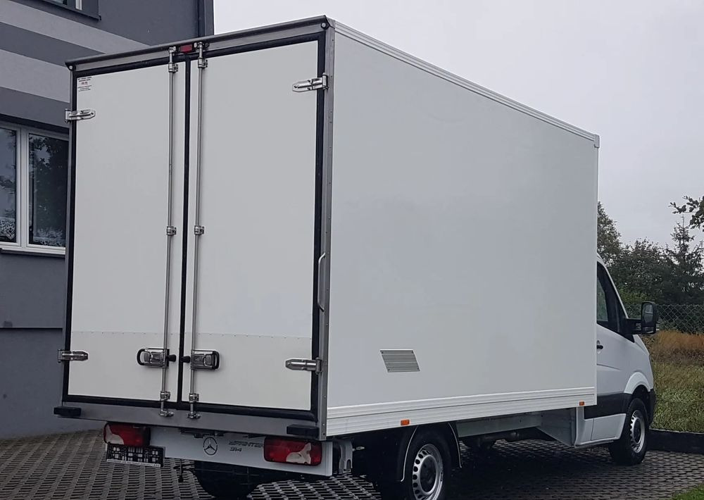Mercedes-Benz Sprinter KONTENER 8EP 4,21x2,15x2,30 KLIMA 314 CDI MANUAL - Fourgon: photos 4 Mercedes-Benz Sprinter KONTENER 8EP 4,21x2,15x2,30 KLIMA 314 CDI MANUAL - Fourgon: photos 4