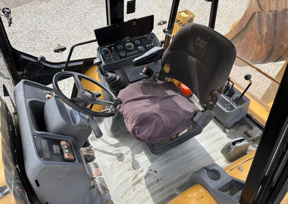 Tractopelle Caterpillar * Koparko Ładowarka * CAT 428 c * Caterpillar  * Stan Dobry: photos 13 Tractopelle Caterpillar * Koparko Ładowarka * CAT 428 c * Caterpillar  * Stan Dobry: photos 13