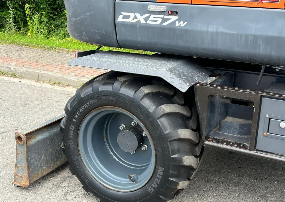Pelle sur pneus Doosan DOOSAN DX57W *ROTOTILT* 2200 Motogodzin * Jak Nowa * Sprowadzona * Stan Perfekcyjny: photos 7