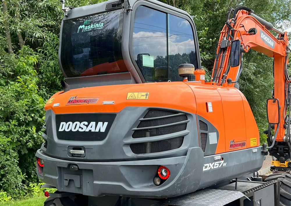 Pelle sur pneus Doosan DOOSAN DX57W *ROTOTILT* 2200 Motogodzin * Jak Nowa * Sprowadzona * Stan Perfekcyjny: photos 13