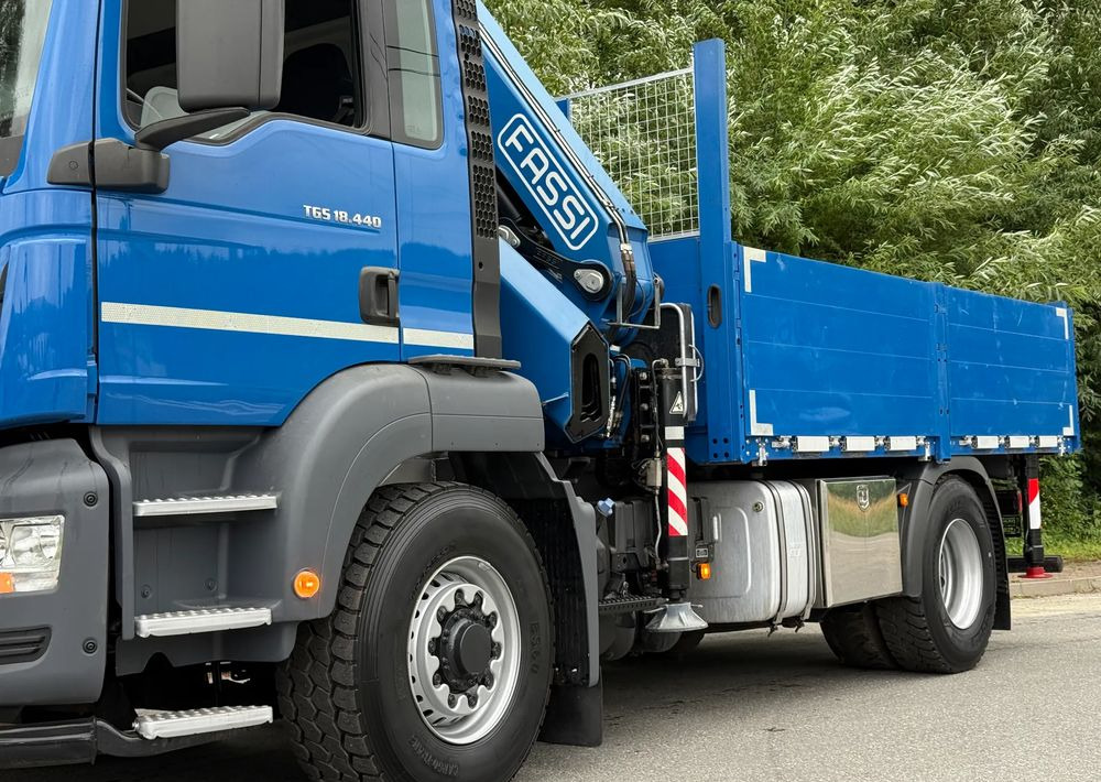 MAN * MAN 18.440 TGS * 4x4 * HDS Fassi F215 * Sprowadzony * 95 000 KM ! * Stan Jak Nowy - Camion plateau, Camion grue: photos 5 MAN * MAN 18.440 TGS * 4x4 * HDS Fassi F215 * Sprowadzony * 95 000 KM ! * Stan Jak Nowy - Camion plateau, Camion grue: photos 5