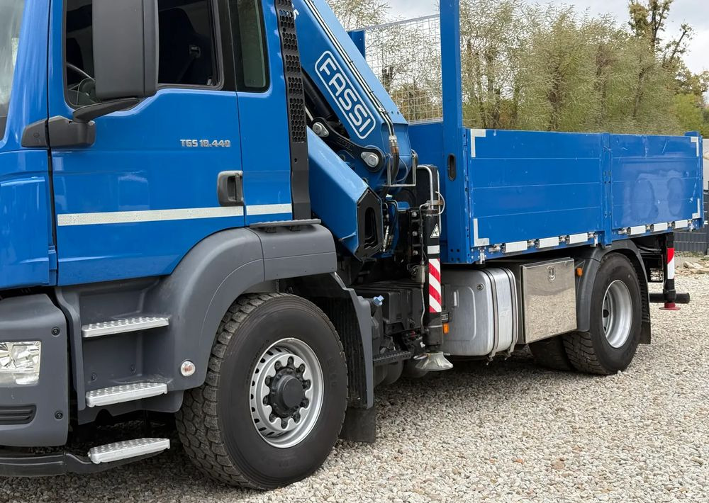 MAN * MAN 18.440 TGS * 4x4 * HDS Fassi F215 * Sprowadzony * 95 000 KM ! * Stan Jak Nowy - Camion plateau, Camion grue: photos 5 MAN * MAN 18.440 TGS * 4x4 * HDS Fassi F215 * Sprowadzony * 95 000 KM ! * Stan Jak Nowy - Camion plateau, Camion grue: photos 5