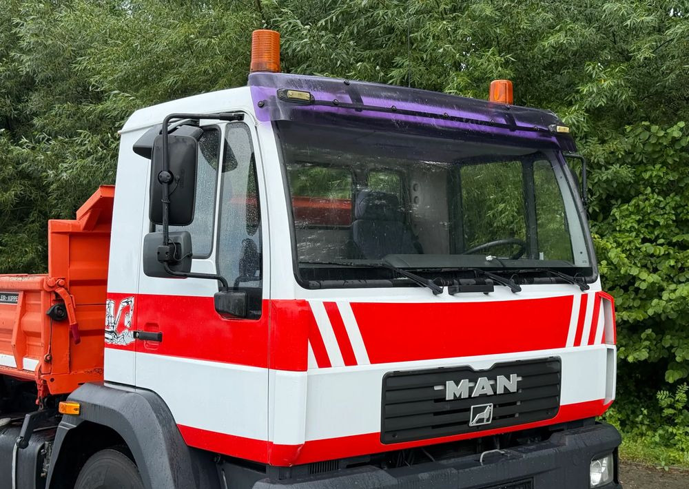 MAN * MAN LE 14.220 *Kiper Wywrotka * 4x2 * Sprowadzony * Stan Bardzo Dobry * - Camion benne: photos 4 MAN * MAN LE 14.220 *Kiper Wywrotka * 4x2 * Sprowadzony * Stan Bardzo Dobry * - Camion benne: photos 4