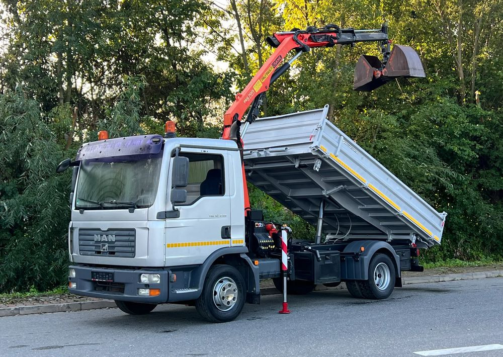 MAN MAN TGL 12-240 Kiper Wywrotka 4x2 Kran PALFINGER PK 12500 BARDZO DOBRY STAN - Camion benne: photos 1 MAN MAN TGL 12-240 Kiper Wywrotka 4x2 Kran PALFINGER PK 12500 BARDZO DOBRY STAN - Camion benne: photos 1