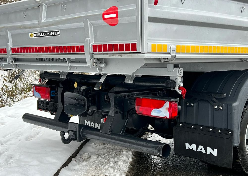 Camion benne MAN MAN TGL 12-240 Kiper Wywrotka 4x2 Kran PALFINGER PK 12500 BARDZO DOBRY STAN: photos 12 Camion benne MAN MAN TGL 12-240 Kiper Wywrotka 4x2 Kran PALFINGER PK 12500 BARDZO DOBRY STAN: photos 12