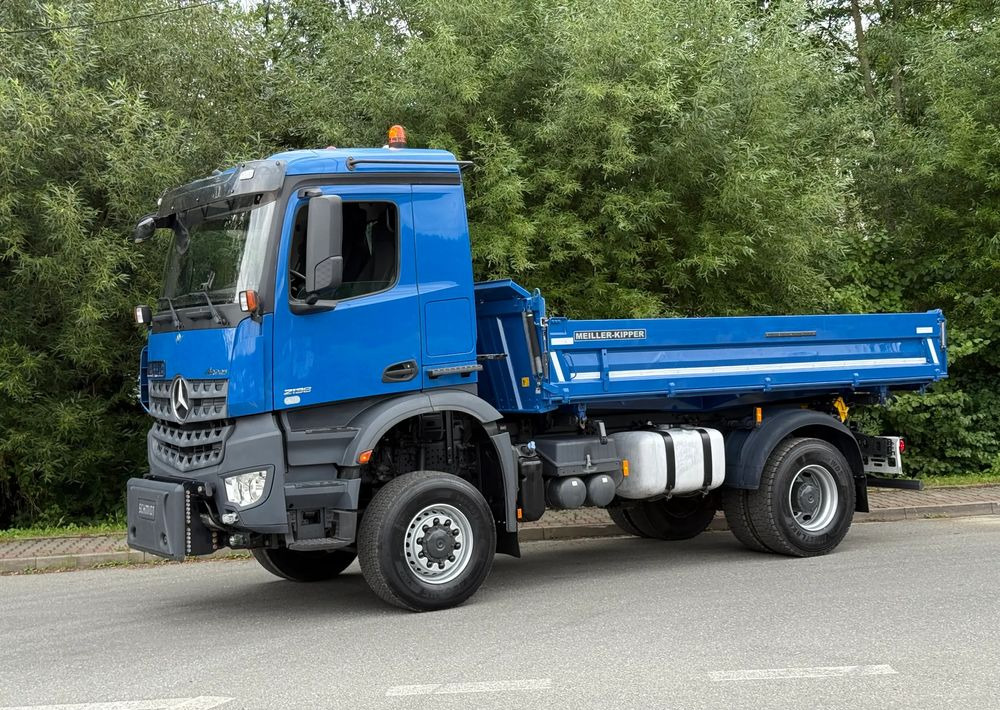 Mercedes-Benz * Arocs * 4X4 * JAK NOWY * Wywrotka Kiper Meiller * Sprowadzony * 80.700 km Oryginalnie * Mercedes - Camion benne: photos 3 Mercedes-Benz * Arocs * 4X4 * JAK NOWY * Wywrotka Kiper Meiller * Sprowadzony * 80.700 km Oryginalnie * Mercedes - Camion benne: photos 3