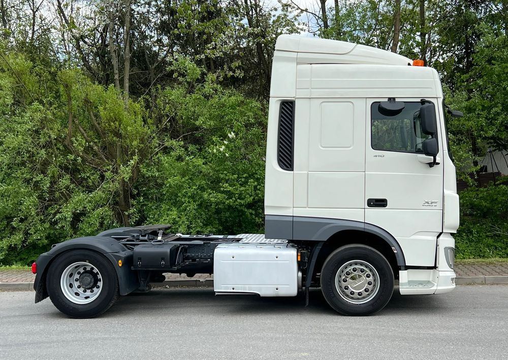 Crédit-bail DAF *DAF XF 106 410 Euro 6 RETARDER KLIMA SPROWADZONY SUPER STAN CIĄGNIK SIODŁOWY DAF *DAF XF 106 410 Euro 6 RETARDER KLIMA SPROWADZONY SUPER STAN CIĄGNIK SIODŁOWY: photos 9 Crédit-bail DAF *DAF XF 106 410 Euro 6 RETARDER KLIMA SPROWADZONY SUPER STAN CIĄGNIK SIODŁOWY DAF *DAF XF 106 410 Euro 6 RETARDER KLIMA SPROWADZONY SUPER STAN CIĄGNIK SIODŁOWY: photos 9