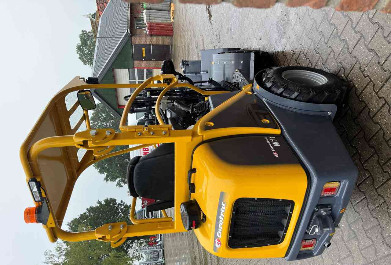 Eurotrac W11 minishovel - Chargeuse sur pneus: photos 4 Eurotrac W11 minishovel - Chargeuse sur pneus: photos 4