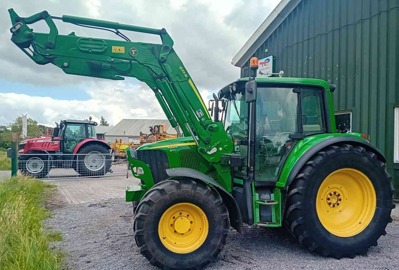 John Deere 6320 met 623R voorlader - Tracteur agricole: photos 5 John Deere 6320 met 623R voorlader - Tracteur agricole: photos 5