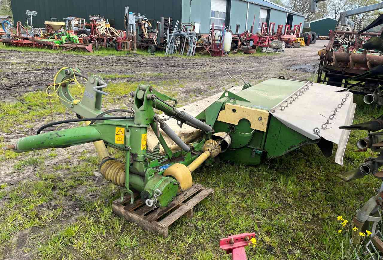 Krone AM283 CV schijvenmaaier Hooibouwmachines. - Faucheuse: photos 3 Krone AM283 CV schijvenmaaier Hooibouwmachines. - Faucheuse: photos 3