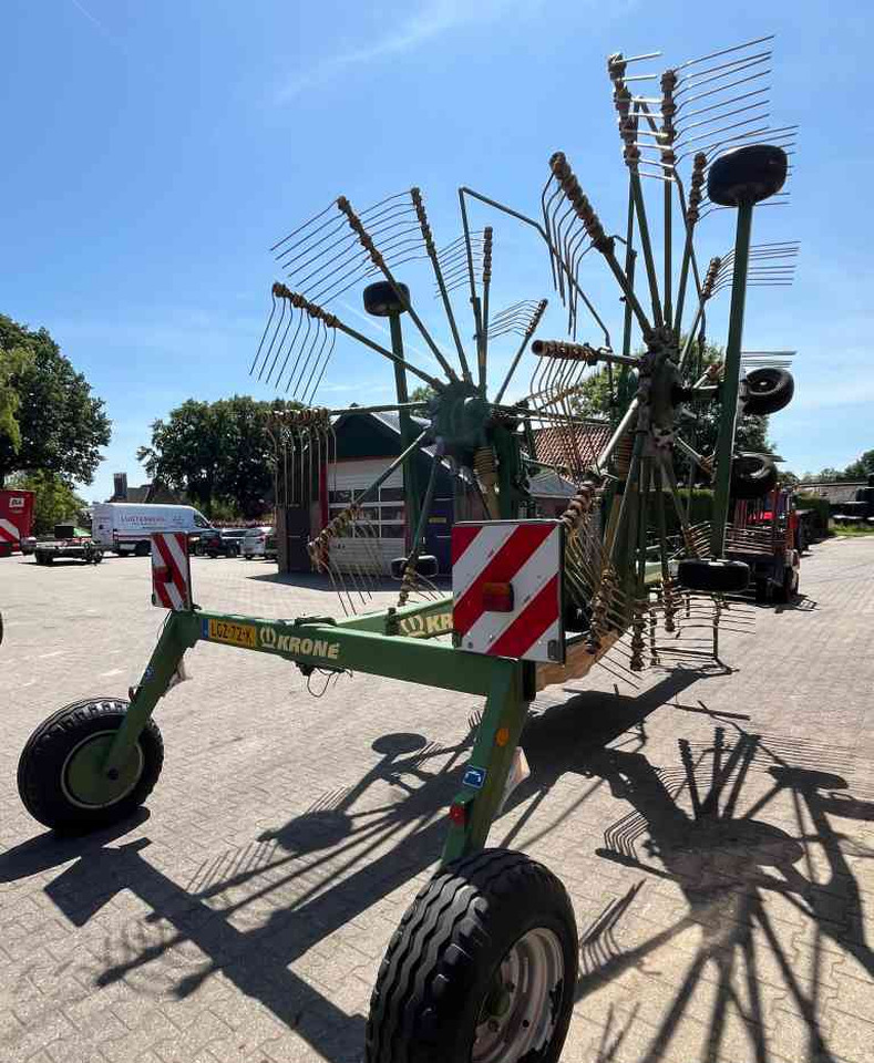 Krone Swadro 900 zwadhark weidebouwmachines - Faneuse: photos 4 Krone Swadro 900 zwadhark weidebouwmachines - Faneuse: photos 4
