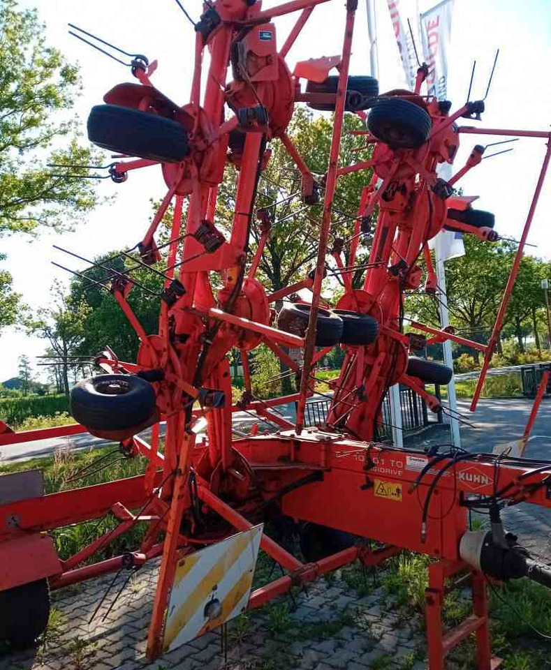 Kuhn GF10601TO schudder, weidebouwmachines - Faneuse: photos 4 Kuhn GF10601TO schudder, weidebouwmachines - Faneuse: photos 4