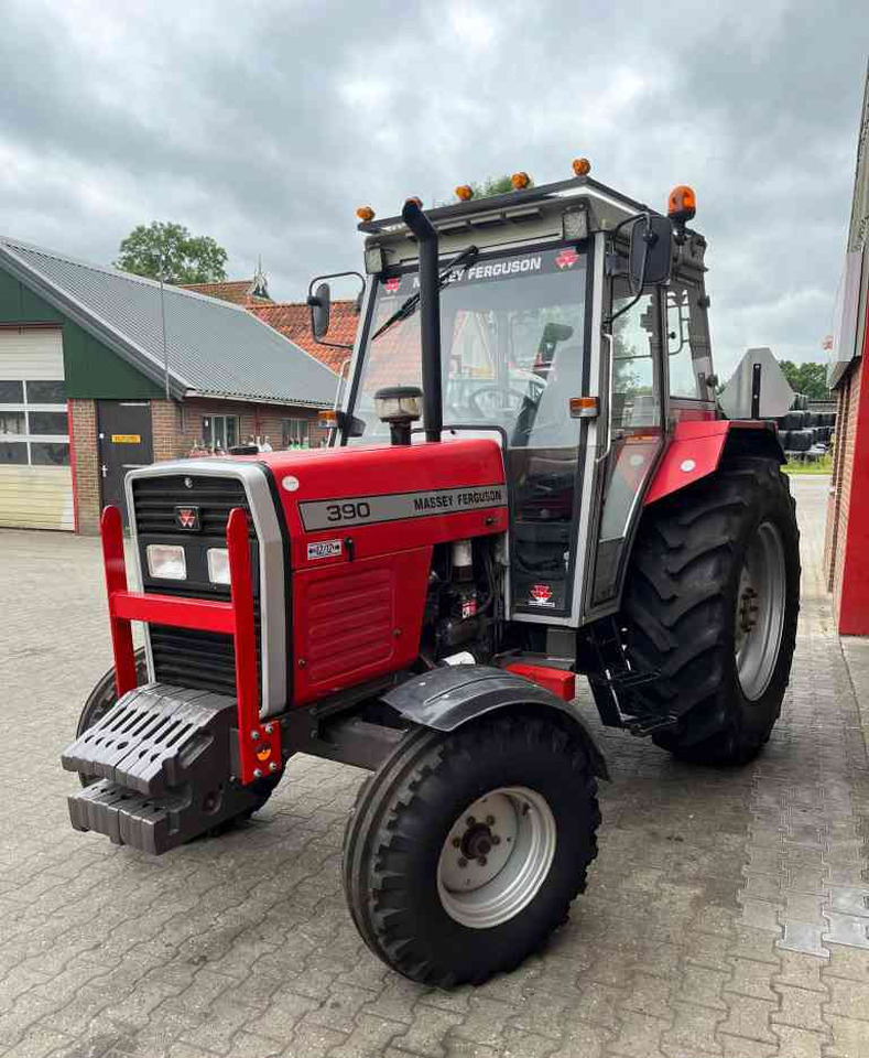 Massey Ferguson 390 2WD Tractoren - Tracteur agricole: photos 3 Massey Ferguson 390 2WD Tractoren - Tracteur agricole: photos 3