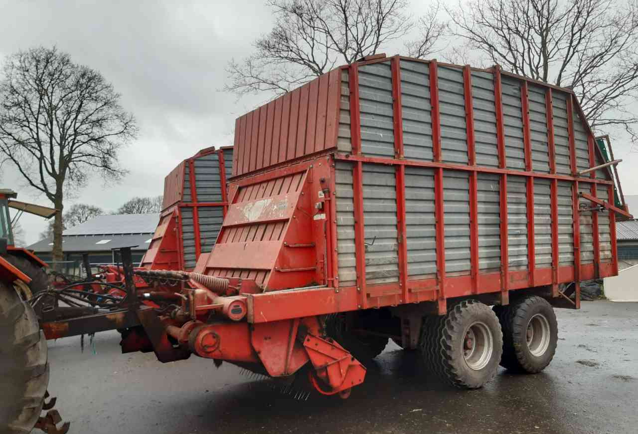 Taarup 1030 Ladewagen hooibouwmachines - Autochargeuse: photos 1 Taarup 1030 Ladewagen hooibouwmachines - Autochargeuse: photos 1