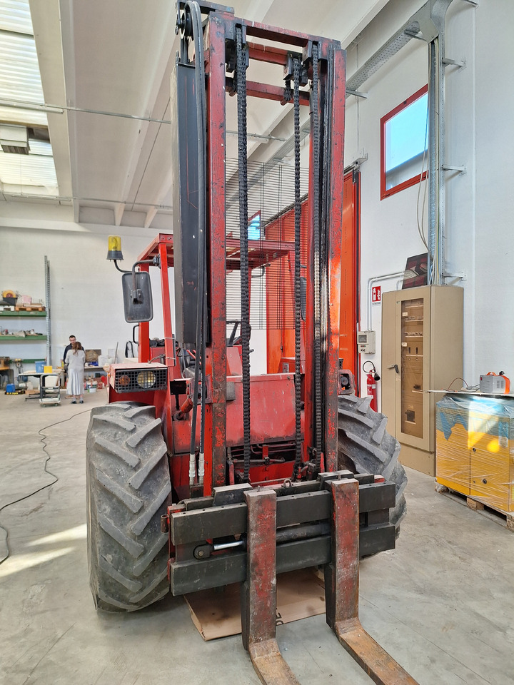 Manitou 30 NB - Chariot tout terrain: photos 2 Manitou 30 NB - Chariot tout terrain: photos 2
