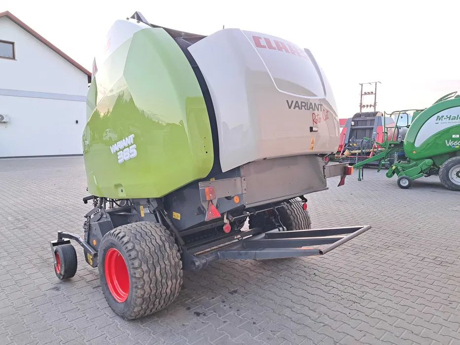 Claas Variant 385 Roto Cut - Presse à balles rondes: photos 3 Claas Variant 385 Roto Cut - Presse à balles rondes: photos 3